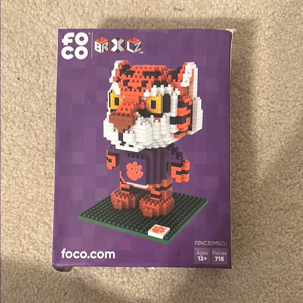 FOCO BRXLZ Tiger Building Set - Orange, White, and Purple